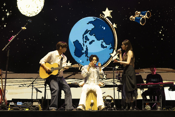 图07:告五人演唱会合唱声浪席卷悉尼达令港。(相信音乐提供)